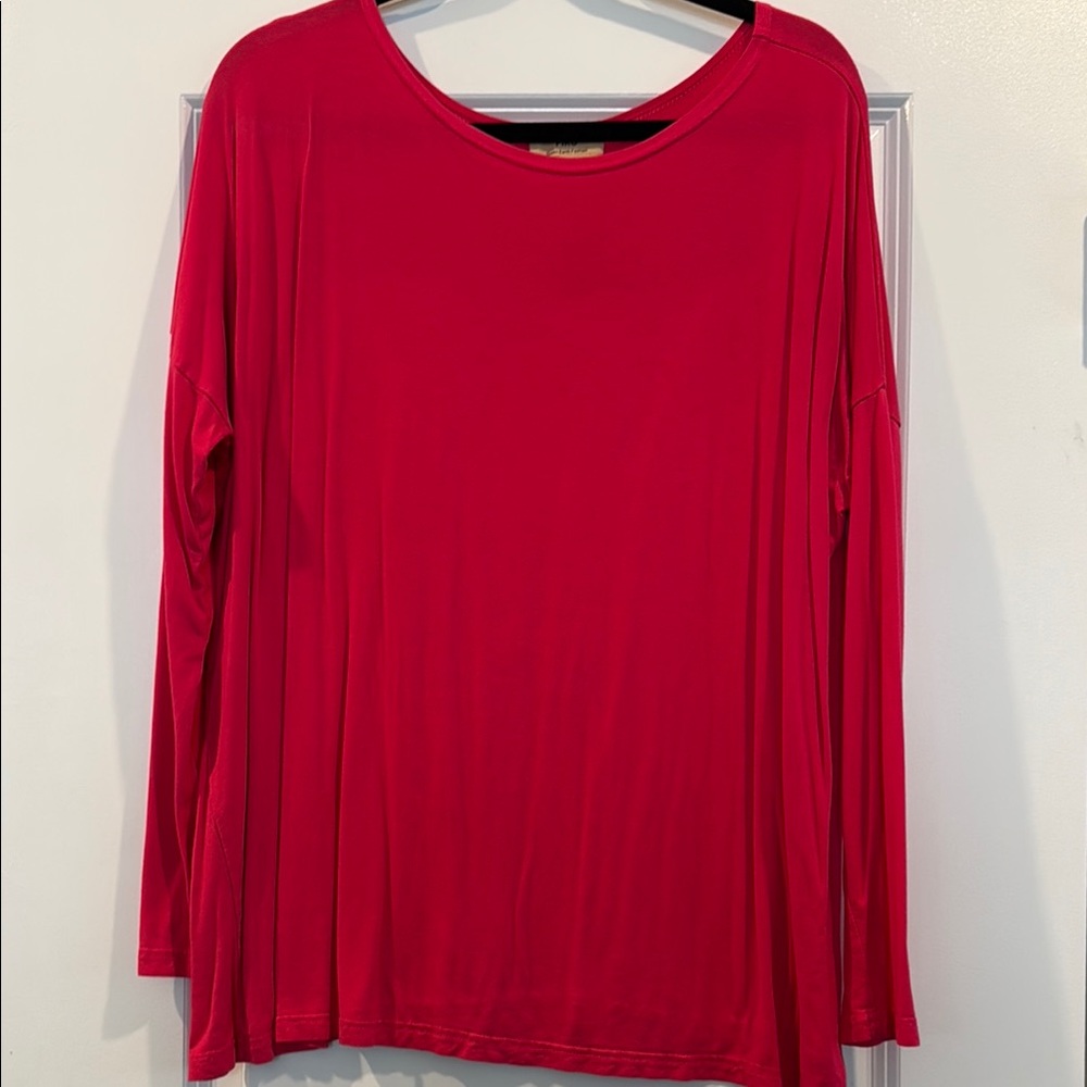 PIKO Women's bright pink Long Sleeve Top